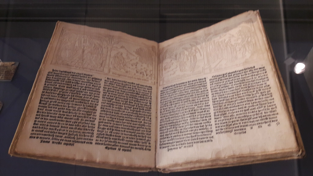 Plaats voor een romanfiguur uit Voskuils magnum opus. (6)