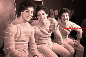 Three identical strangers waar te zien