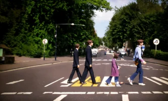 Amfibisch hoefdier. (8)