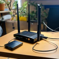 Elektronisch apparaat dat zorgt voor een netwerkverbinding (6)