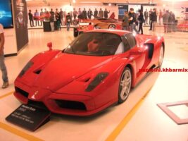 In welke italiaanse plaats is de ferrari fabriek gevestigd (9)