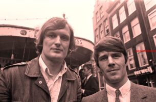 Overtreffende trap van klassiek VPRO-duo bestaande uit een man en een eerste koeienmelk. (18)