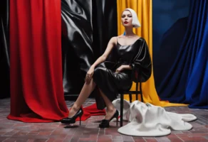 Ruimtelijk materiaal voor de kleding van beroemdheden. (11)