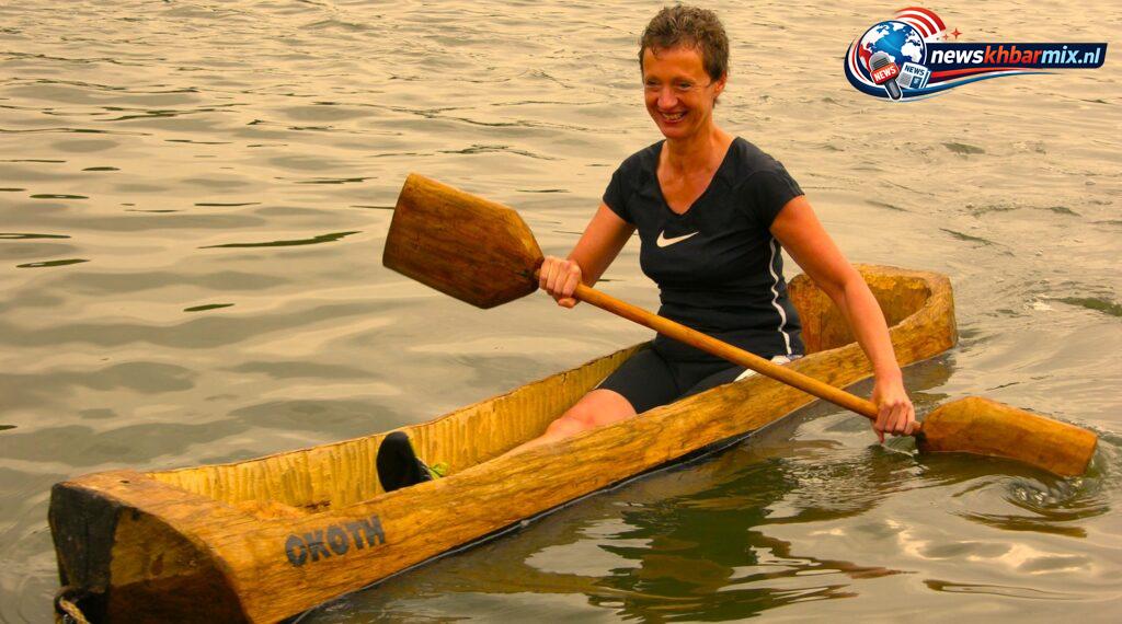 Van oorsprong was deze boot een uitgeholde boomstam (4)