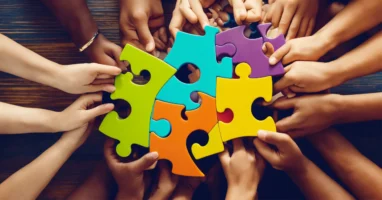 Weer met kleverige stof aaneengekit leveren twee kleintjes toch maar een kleintje op. (7)