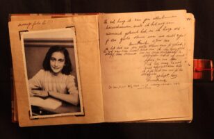 Aan welke denkbeeldige vriendin schrijft Anne Frank in haar dagboek (5)