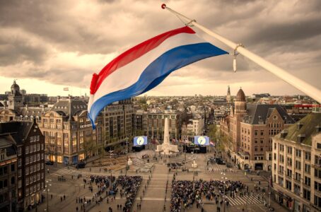 Welkom symbool bij de alternatieve dodenherdenking in Den Haag morgen 20 vert. bijv. (5)