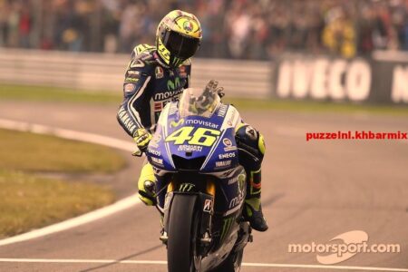 De bijnaam van deze Italiaanse motorcoureur is The Doctor. (9.5) letters 