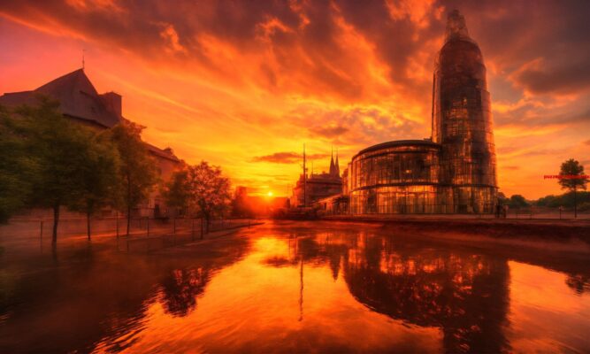 Deze rivier stroomt dwars door Haarlem. (7) letters