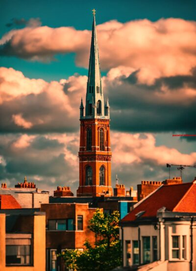 Over dit bouwwerk gaat het lied 'De Parel van de Jordaan'. (11)