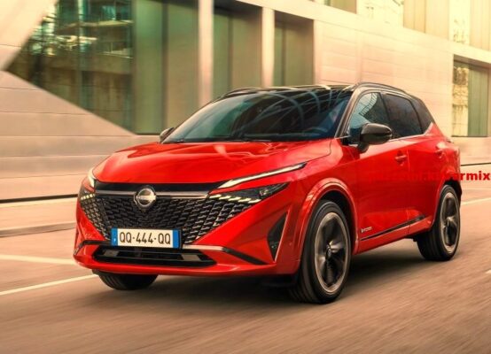 Van welk automerk is het model Almera (6)