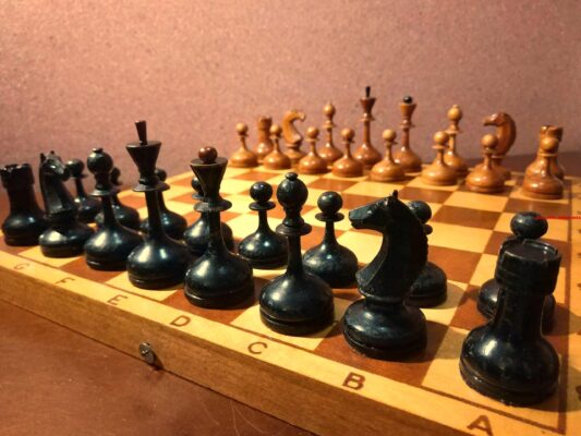 Welk schaakstuk mag je alleen schuin verplaatsen (5)