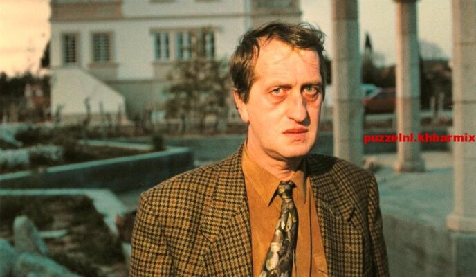 Wie was de eerste dichter des vaderlands (12) letters