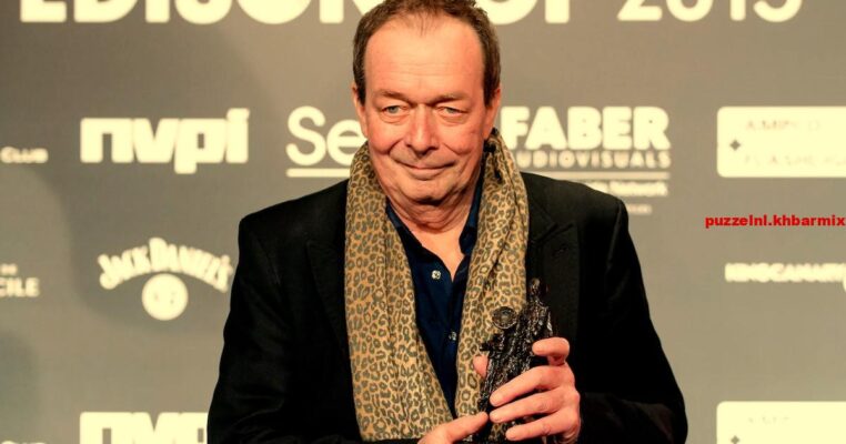 Wie was de zanger van de Nederlandse band The Scene (3.3) letters