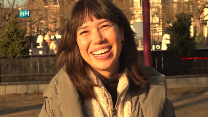 Hoe heet de zangeres van 'Dat heb jij gedaan'? (4)