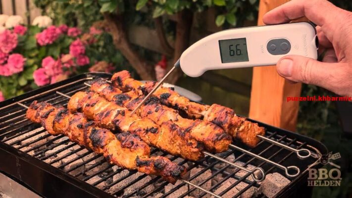 Hoe noemt men een toestel om vlees mee te roosteren (5)