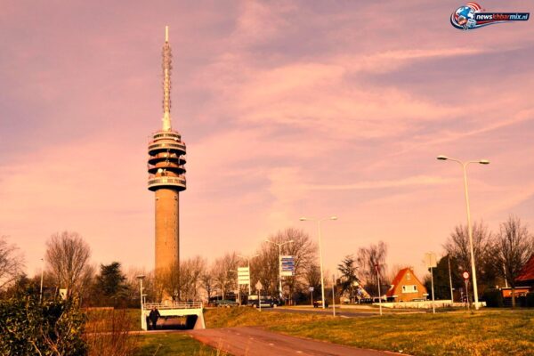 In welke stad op Zuid-Beveland staat een televisietoren (4) letters