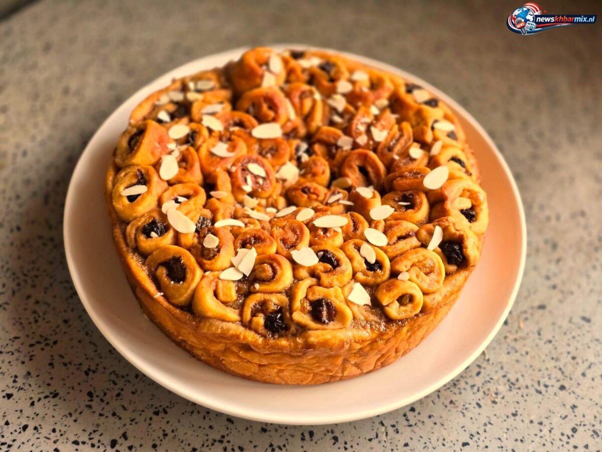 Bewerkelijke Surinaamse taart met rumrozijnen (6)