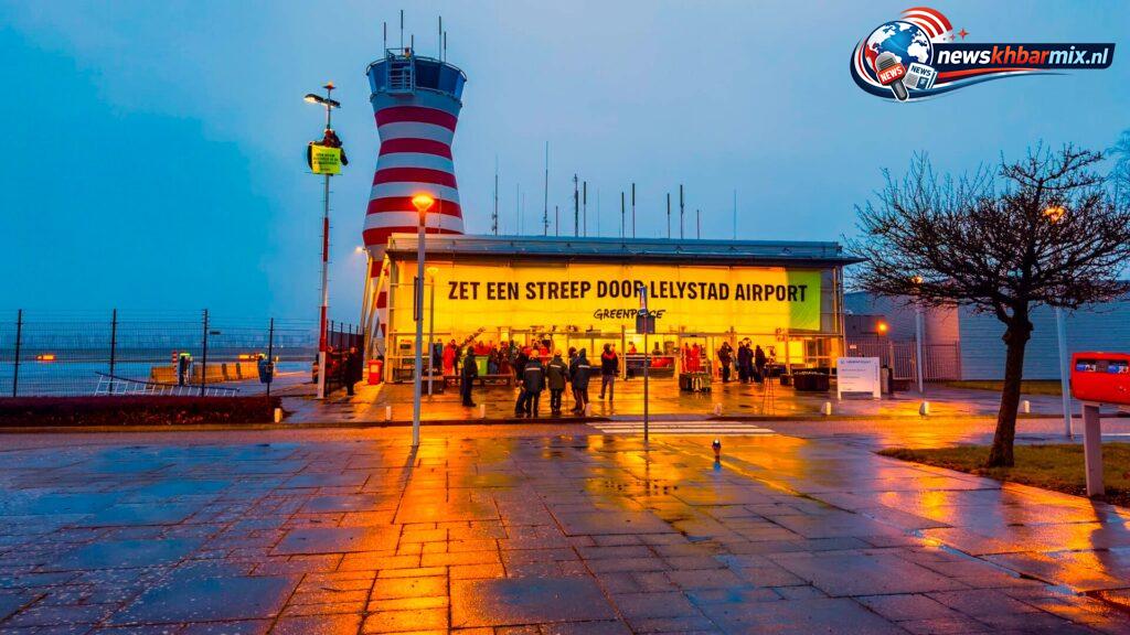 Greenpeace bezet Lelystad Airport in Nederland