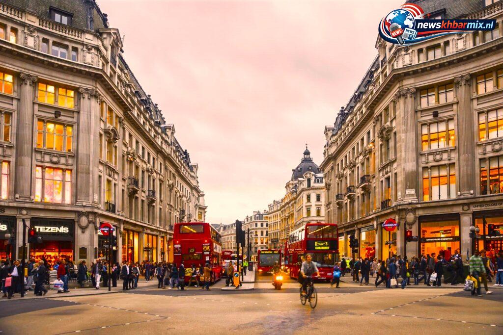 Waar-in-Londen-opende-Harry-Gordon-Selfridge-zijn-eerste-Britse-warenhuis-12-1024x683 Waar in Londen opende Harry Gordon Selfridge zijn eerste (Britse) warenhuis? (12) letters Puzzels opgelost 25-26 april 2026