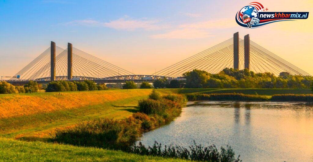 Naar welke dichter is de brug over de Waal bij Zaltbommel genoemd (6)