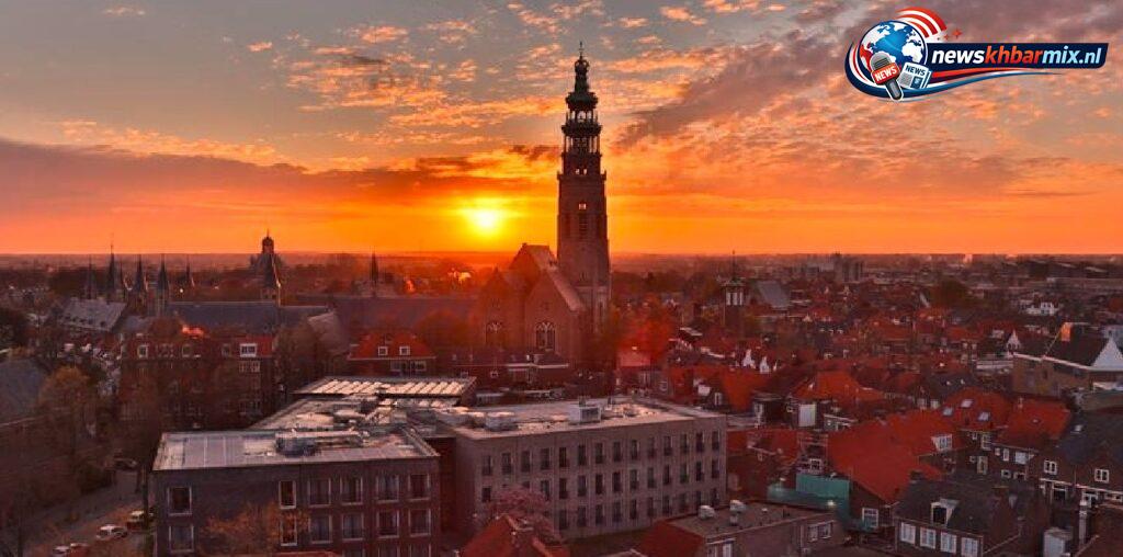In deze provinciehoofdstad staat de abdijtoren lange jan. (10)