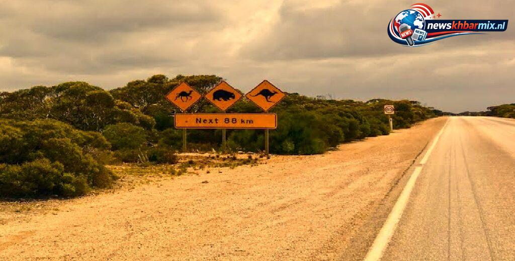 Hoe heet de snelweg die Australië van noord naar zuid doorkruist (6,7)