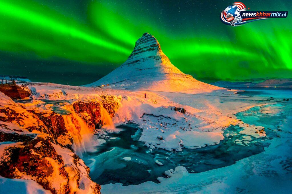 De wetenschappelijke naam van dit natuurfenomeen is Aurora borealis. (12)